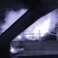大注目のインディー・ポップ・デュオ、crushedがGhstly Internationalから9/26にリリースするデビュー・アルバム『no scope』から新たな先行シングル「oneshot」がミュージック・ビデオと共に公開